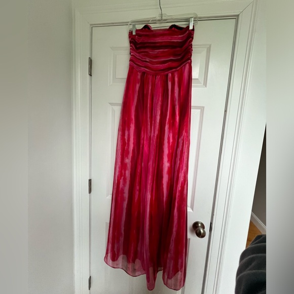 Laundry by Shelli Segal Printed Strapless Gown - Picture 3 of 4